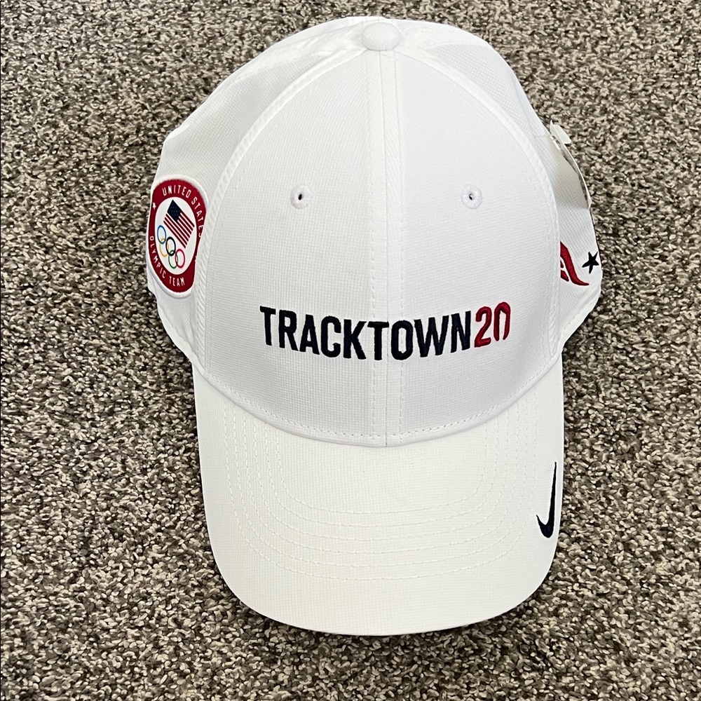 BNWT Limited Edition Nike Legacy Dri-Fit White US Olympic Team Tracktown20 Hat